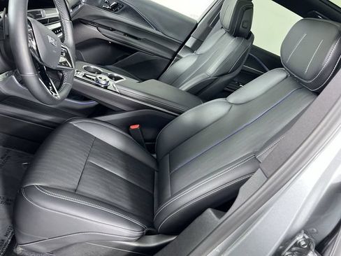 Used 2026 Cadillac Lyriq Sport AWD/4WD image 19