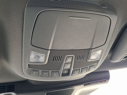 Used 2022 Lincoln Nautilus Reserve image 26