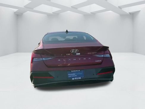 Certified 2024 Hyundai Elantra Limited image 5