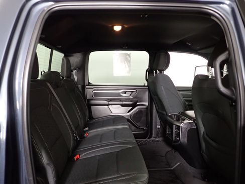 Used 2025 RAM 1500 Big Horn AWD/4WD image 35