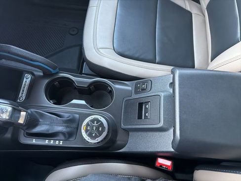 Used 2023 Ford Bronco Wildtrak image 18