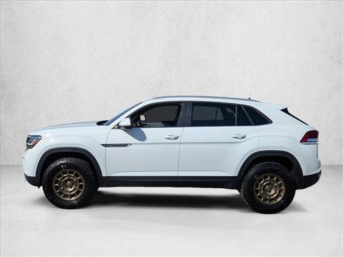 Used 2021 Volkswagen Atlas Cross Sport SE FWD image 8