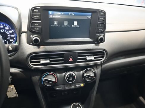 Used 2020 Hyundai Kona SE image 14
