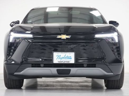 Used 2024 Chevrolet Blazer EV LT AWD/4WD image 2