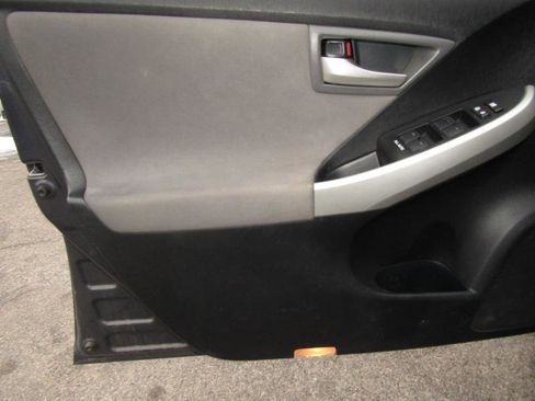 Used 2015 Toyota Prius Four image 17