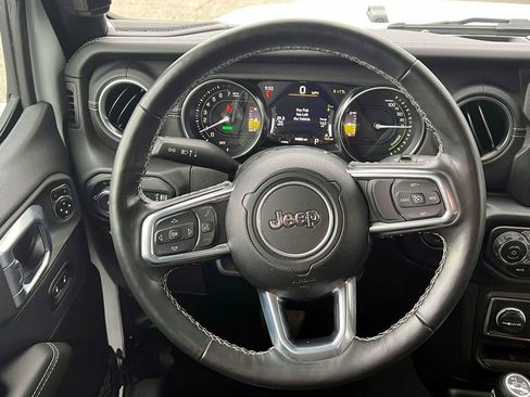 Used 2023 Jeep Wrangler Unlimited Sahara w/ Cold Weather Group image 14