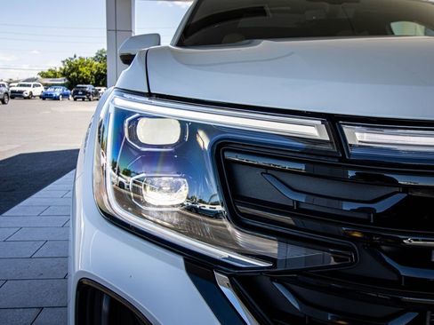 New 2026 Volkswagen Atlas Cross Sport SEL AWD/4WD image 6