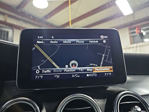 Used 2018 Mercedes-Benz GLC 43 AMG 4MATIC image 24