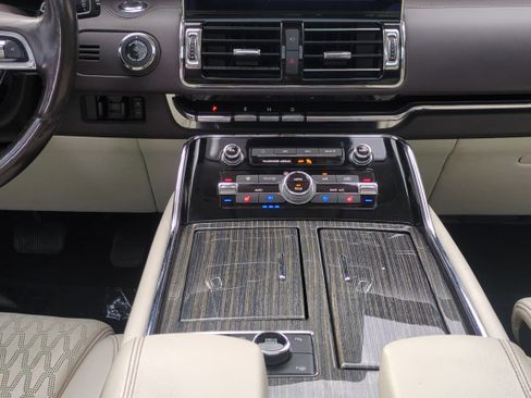 Used 2018 Lincoln Navigator Black Label w/ Cargo Package image 20