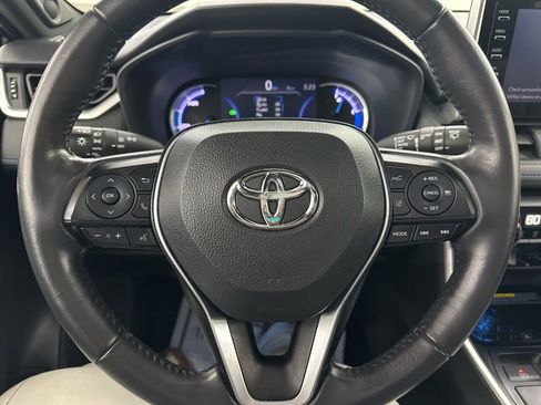 Used 2020 Toyota RAV4 XSE image 33