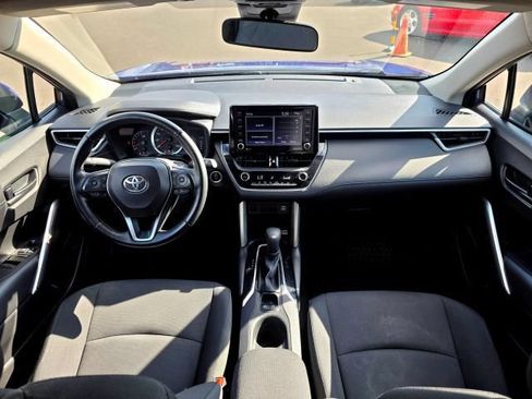 Used 2022 Toyota Corolla Cross LE AWD/4WD image 9