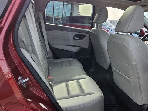 Used 2023 Nissan Rogue SL image 15