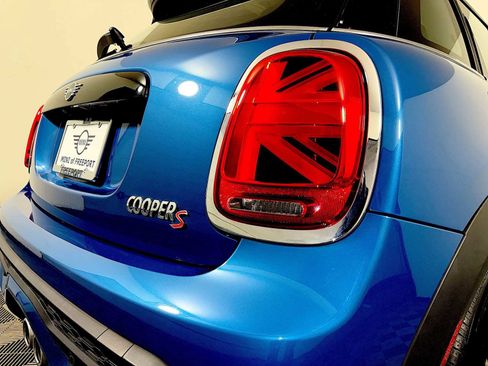 Used 2023 MINI Cooper S image 28