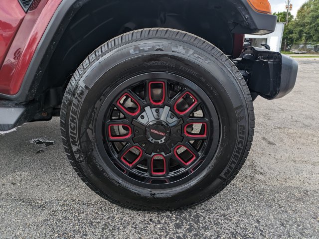Used 2021 Jeep Wrangler Unlimited Sahara AWD/4WD image 11