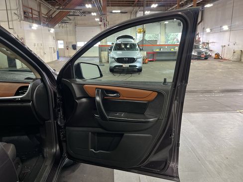 Certified 2015 Chevrolet Traverse LT AWD/4WD image 22