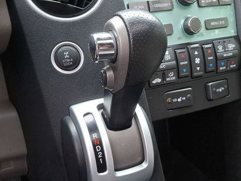 Used 2010 Honda Pilot EX-L image 16