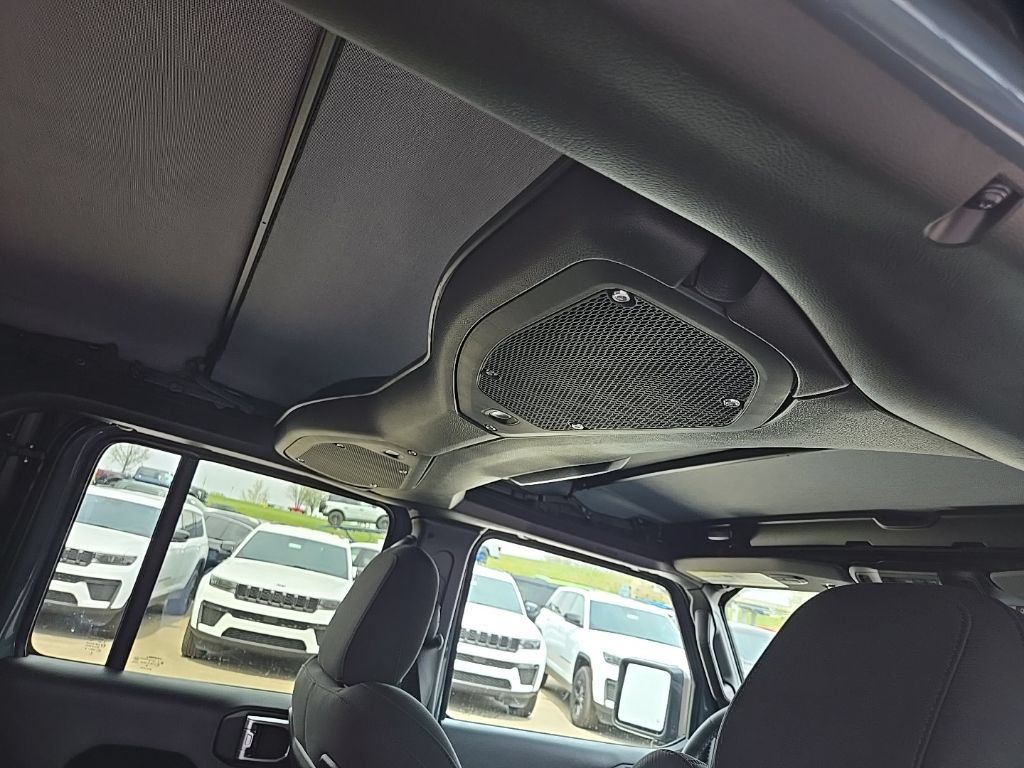 New 2026 Jeep Gladiator Mojave AWD/4WD image 92