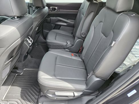 New 2026 Kia Sorento EX image 18