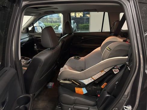 Certified 2022 Honda Pilot Special Edition image 13