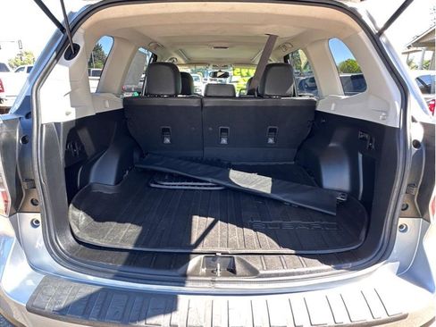 Used 2014 Subaru Forester 2.5i Touring w/ Popular Package #2 image 7