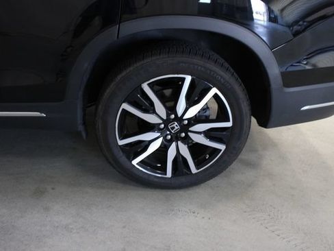 Used 2019 Honda Pilot Touring image 39