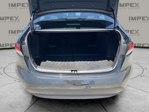 Used 2024 Toyota Corolla LE FWD image 11