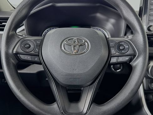Used 2022 Toyota RAV4 XLE AWD/4WD image 37