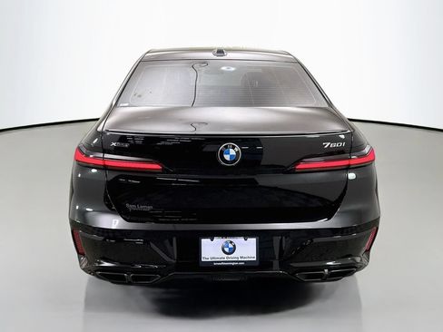 Used 2025 BMW 760i xDrive AWD/4WD image 6