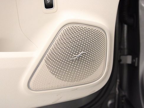 Certified 2025 Mercedes-Benz GLA 250 GLA 250 image 24