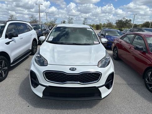 Used 2022 Kia Sportage LX w/ LX FWD Value Edition Package image 3