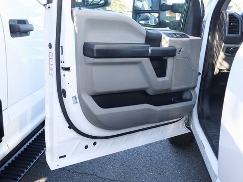 Used 2018 Ford F350 XL w/ Power Equipment Group image 15