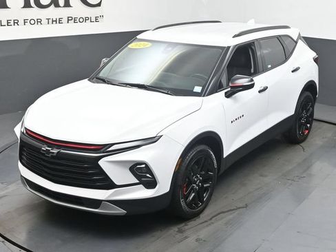 Used 2024 Chevrolet Blazer LT w/ Sound & Technology Package FWD image 46