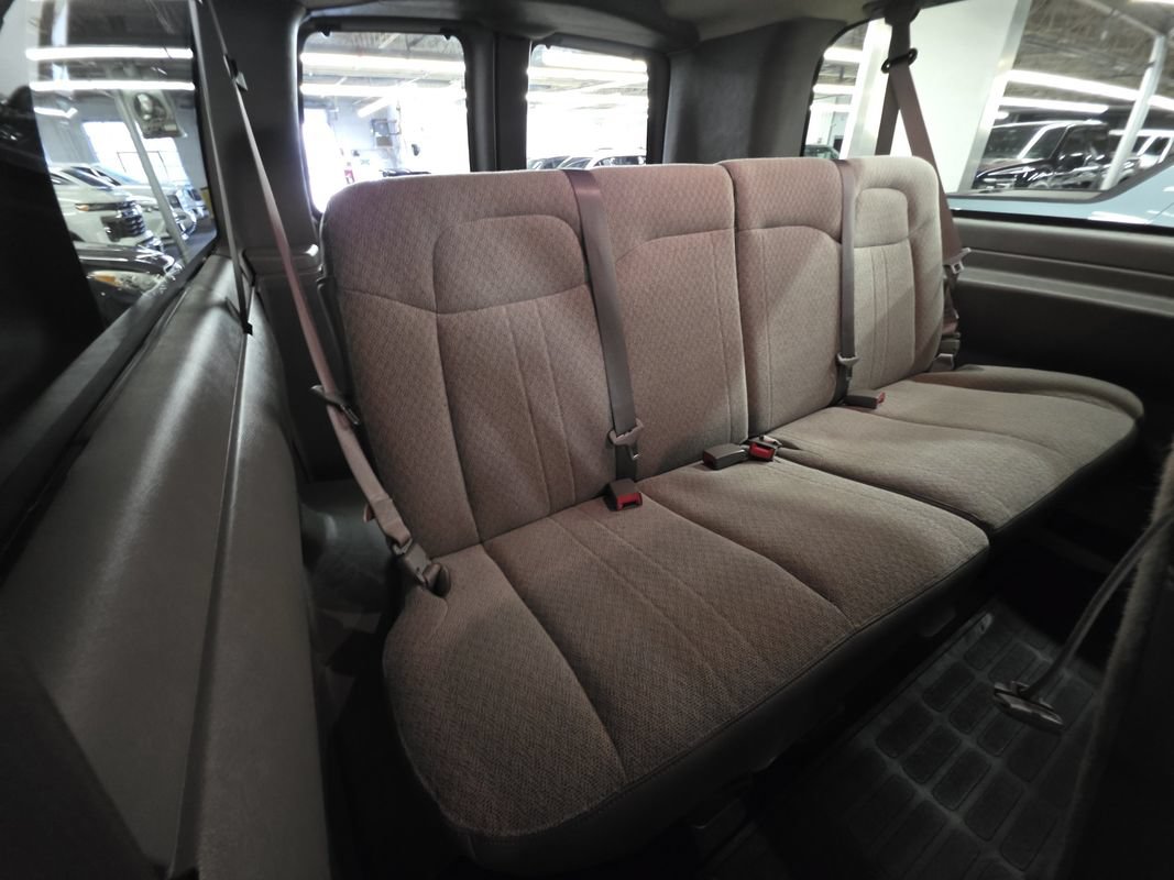 Used 2024 Chevrolet Express 3500 LT w/ LT Preferred Equipment Group RWD image 27