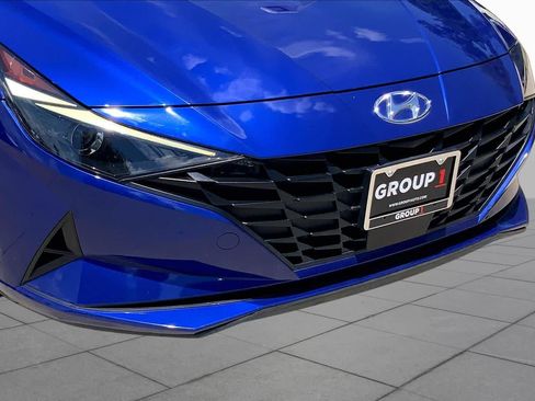 Used 2023 Hyundai Elantra SEL w/ Convenience Package FWD image 28