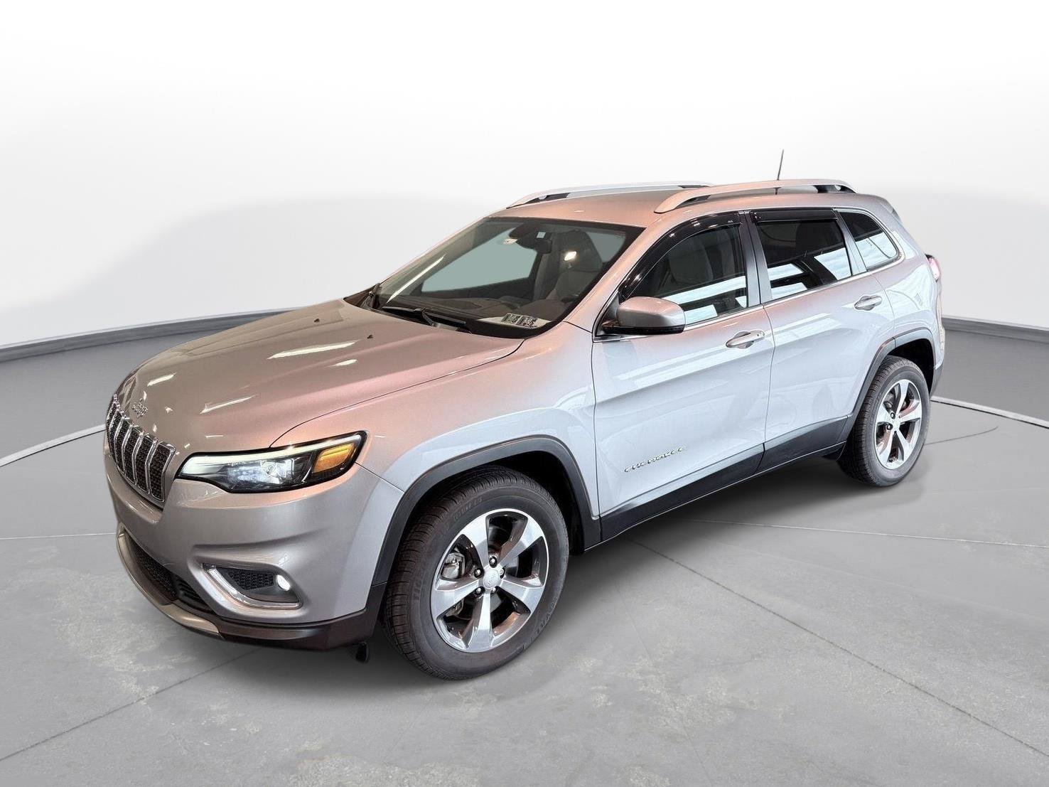 Used 2019 Jeep Cherokee Limited AWD/4WD image 7