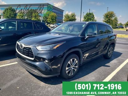 Used 2023 Toyota Highlander XLE