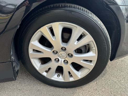 Used 2011 Toyota Avalon Limited image 25