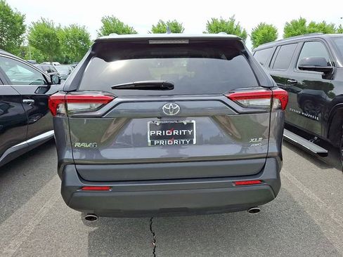 Used 2025 Toyota RAV4 XLE AWD/4WD image 5