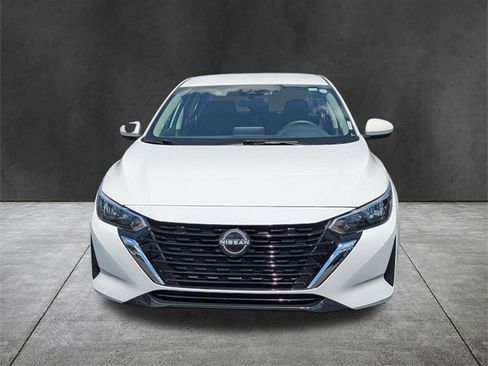 Used 2024 Nissan Sentra SV image 9