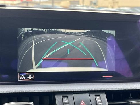 Used 2021 Lexus ES 300h w/ Premium Package image 38