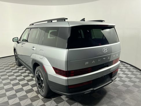 Used 2024 Hyundai Santa Fe SEL FWD image 5