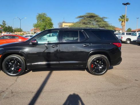 Used 2022 Chevrolet Traverse Premier w/ Redline Edition FWD image 5