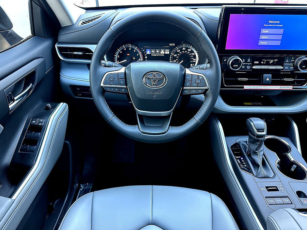 New 2026 Toyota Highlander XLE AWD/4WD image 18