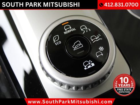 New 2026 Mitsubishi Outlander LE AWD/4WD image 24