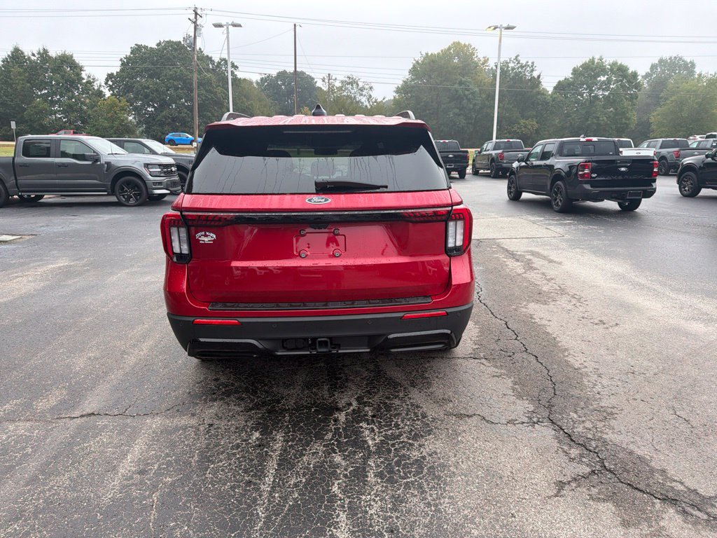 Used 2026 Ford Explorer ST-Line w/ Premium Package RWD image 4