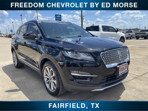 Used 2019 Lincoln MKC Select w/ Select Plus Package FWD image 1