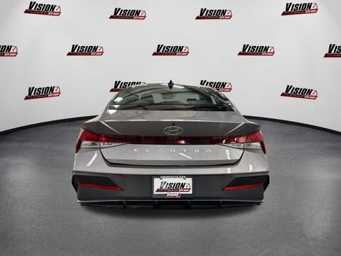 Used 2024 Hyundai Elantra SEL image 6