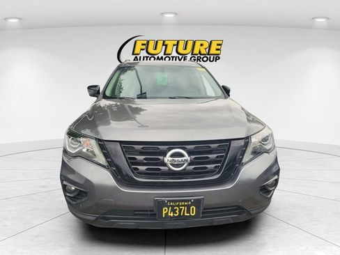 Used 2018 Nissan Pathfinder SL w/ Midnight Edition Package AWD/4WD image 2