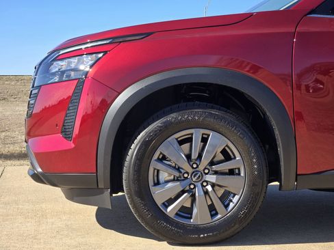 New 2026 Nissan Pathfinder SV image 10