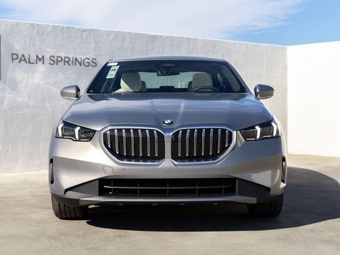 New 2026 BMW 530i w/ Convenience Package image 4